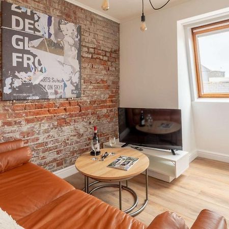 One Bed Top Floor, Brand New, Central Old Town Гастингс Экстерьер фото